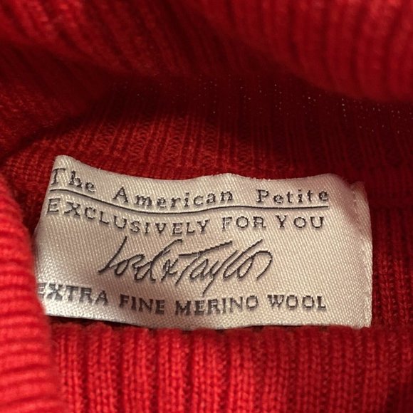 Lord & Taylor Womens PSmall red Extra Fine Merino Wool Turtleneck Sweater NWT - Picture 4 of 9